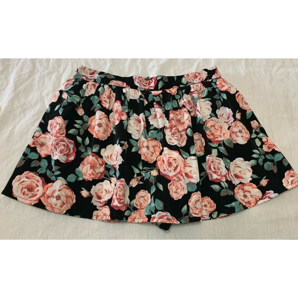 FOREVER 21 WOMENS SKIRT SKORT WITH BUILT SHORTS SIZE M